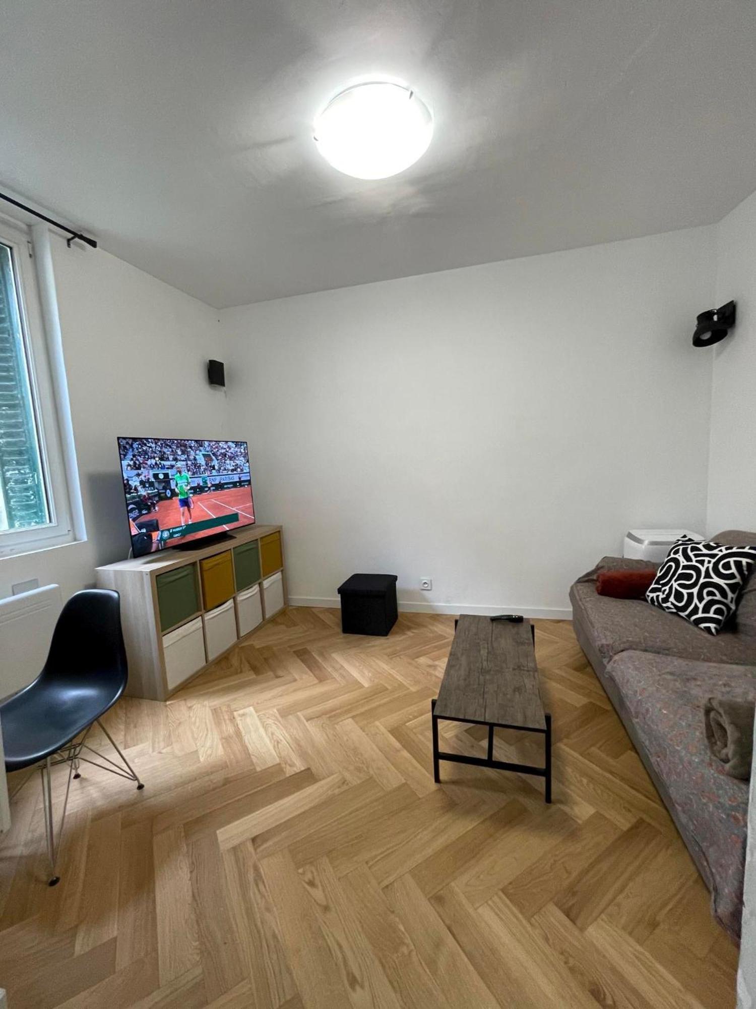 Appartement Petit Cocon Parisien ! Paris Centre - Gare Du Nord Extérieur photo